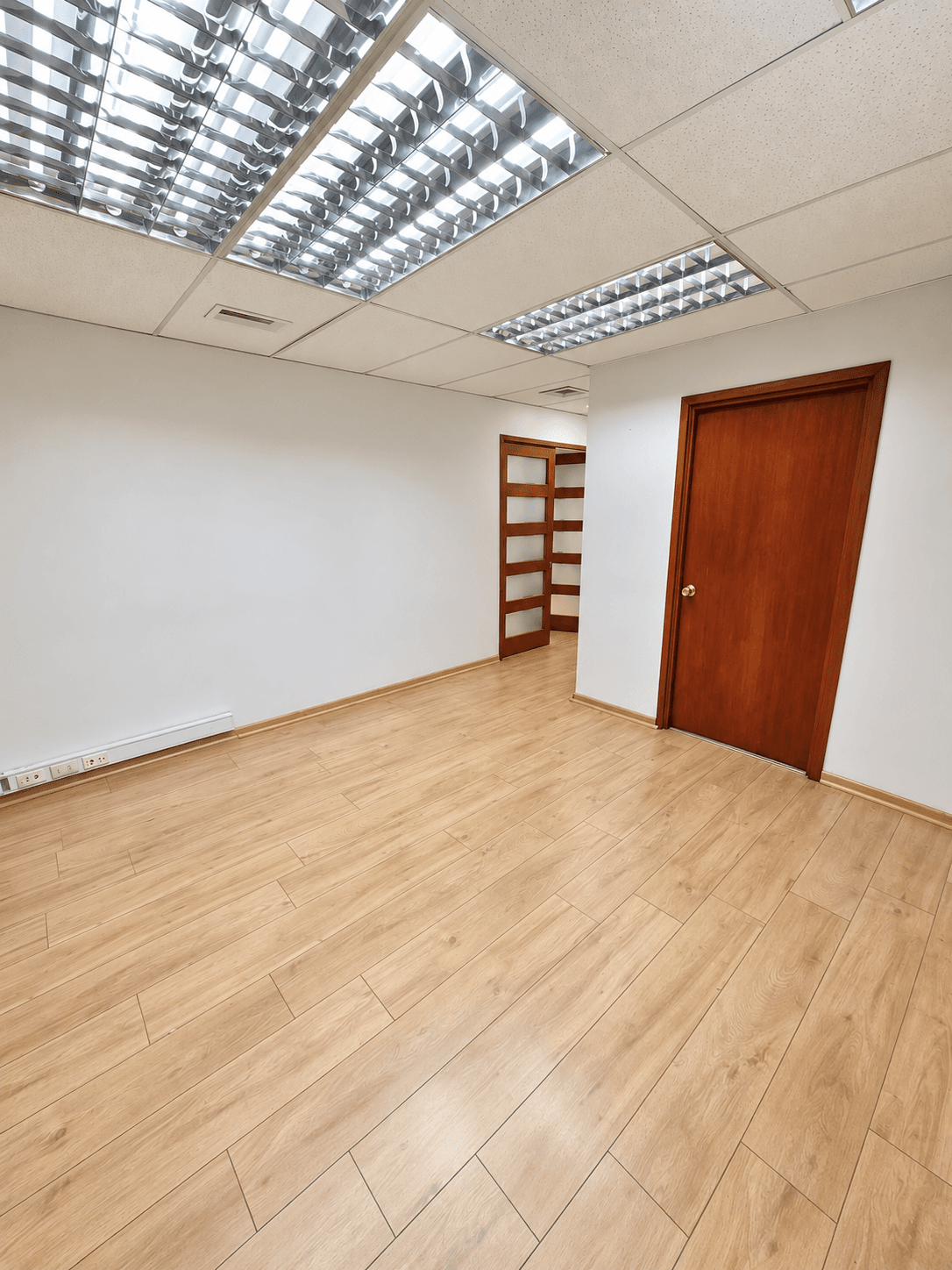 Oficina de 110 m² en Huérfanos 669, Santiago, foto 4 de 10