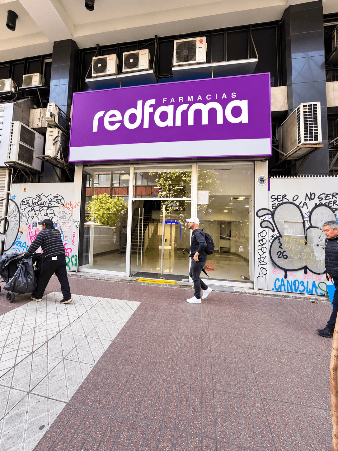 Local comercial de 219 m² en Huérfanos 679, Santiago, foto 2 de 13